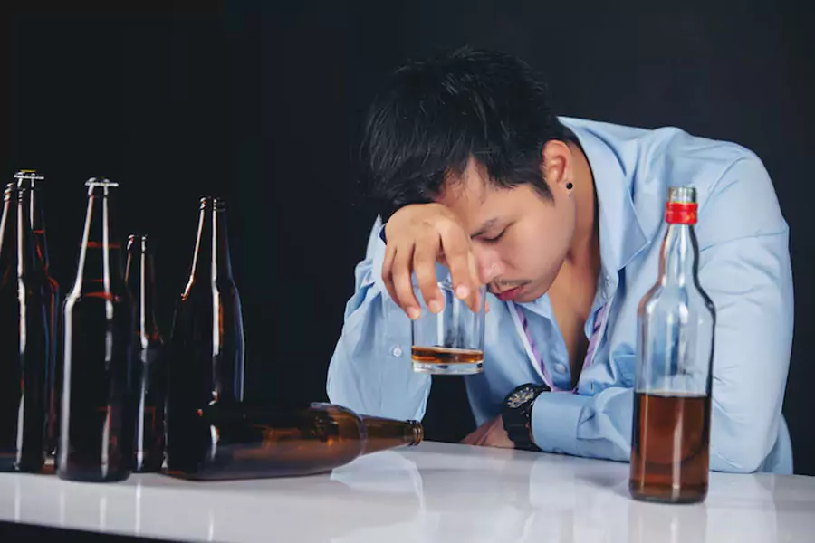 Alcohol withdrawal symptoms